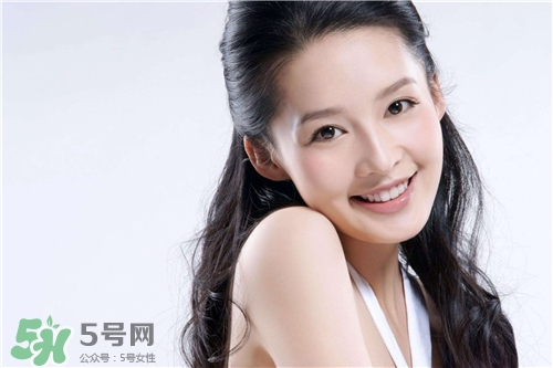 假體墊下巴多久恢復(fù)自然？假體墊下巴多久消腫？