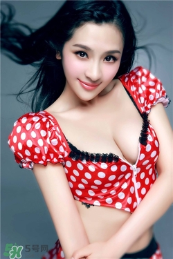 假體墊下巴多久恢復(fù)自然？假體墊下巴多久消腫？