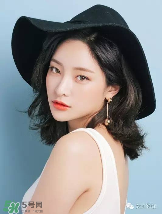 珊瑚橘色口紅適合什么膚色？珊瑚橘口紅適合黃皮嗎？