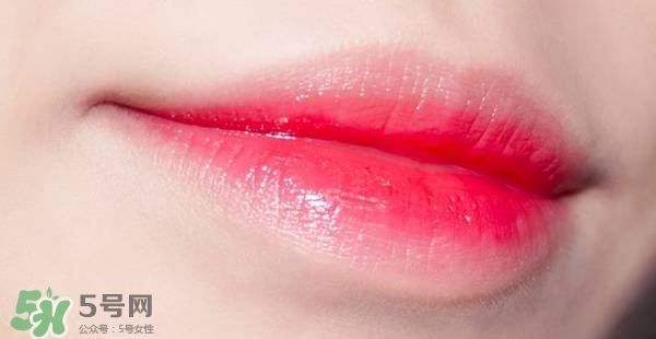 珊瑚紅口紅是什么顏色？珊瑚紅口紅試色