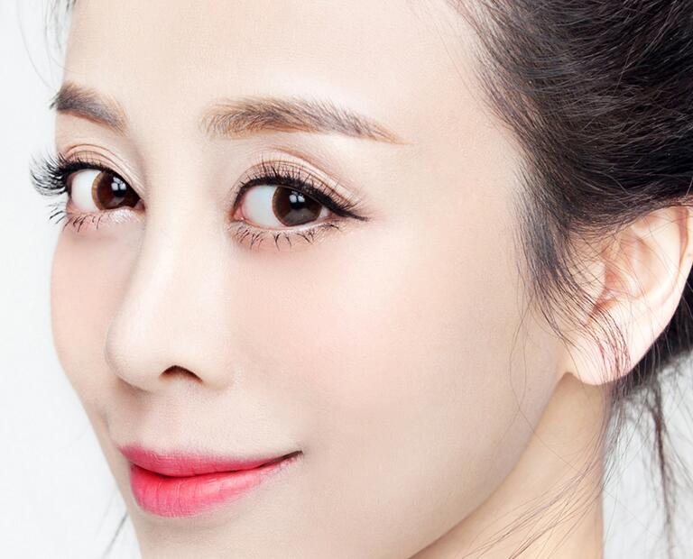 哪些人需要開眼角？需要開眼角的眼睛圖片