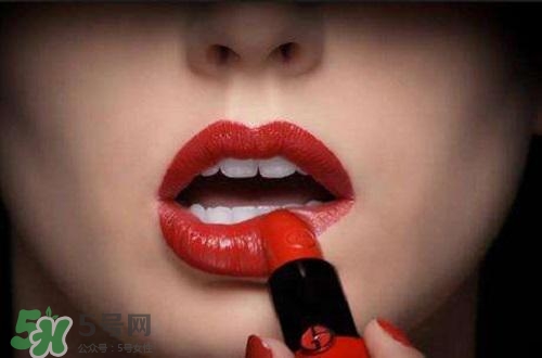 口紅過敏是怎樣的？口紅過敏怎么辦？