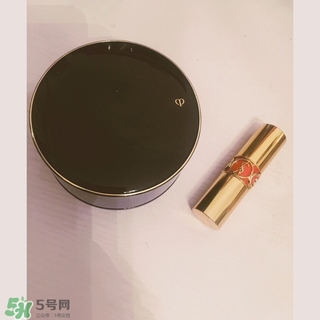 cpb散粉和紀(jì)梵希散粉哪個(gè)好？cpb散粉和紀(jì)梵希散粉對比