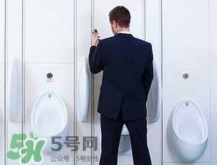 男性尿痛出血怎么回事？男性尿痛是怎么引起的