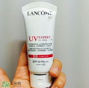 2017年買什么牌子防曬霜好 盤點(diǎn)2017防曬霜排行榜10強(qiáng) 2017年買什么牌子防曬霜好 盤點(diǎn)2017防曬霜排行榜10強(qiáng)