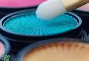 啞光眼影怎么畫？啞光眼影畫法步驟圖解