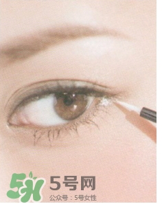 眼線珠光好還是啞光好？眼線珠光啞光區(qū)別