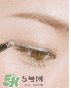 眼線珠光好還是啞光好？眼線珠光啞光區(qū)別