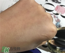 miorio米澳拉黃糖粉餅好用嗎?miorio黃糖粉餅試色 miorio米澳拉黃糖粉餅好用嗎?miorio黃糖粉餅試色