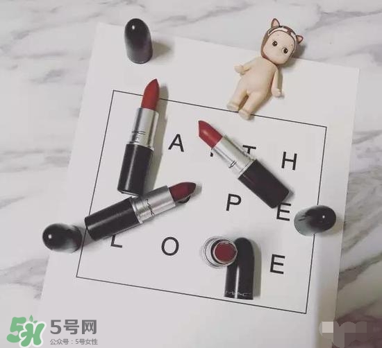 啞光和水潤哪個(gè)好？啞光口紅和水潤口紅區(qū)別