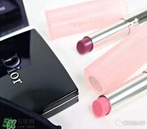 迪奧唇部磨砂膏怎么用？dior迪奧去角質(zhì)唇膏使用方法