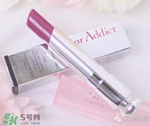 迪奧唇部磨砂膏怎么用？dior迪奧去角質(zhì)唇膏使用方法