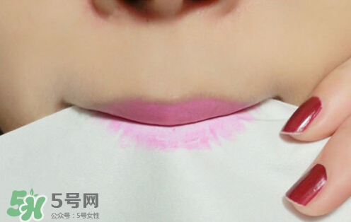 啞光和霧面哪個(gè)好？啞光口紅和霧面口紅區(qū)別