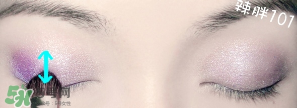 啞光眼影怎么畫？啞光眼影畫法步驟圖解