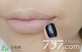 啞光口紅怎么涂好看？啞光口紅畫法步驟圖解