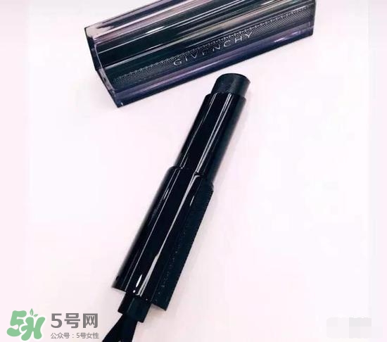 啞光和水潤哪個(gè)好？啞光口紅和水潤口紅區(qū)別