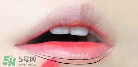 唇釉成膜是什么意思？唇釉怎么成膜？