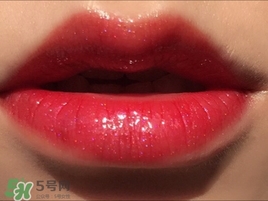 ysl鏡面唇釉哪個(gè)顏色好看？ysl鏡面唇釉試色大全