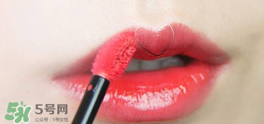 唇釉成膜是什么意思？唇釉怎么成膜？