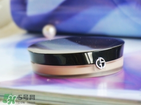 長(zhǎng)痘痘可以涂散粉嗎？痘痘肌可以用散粉嗎？