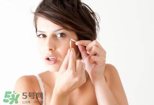 氣墊容易悶痘嗎？氣墊悶痘怎么辦？