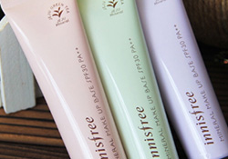 長痘痘可以用隔離霜嗎？痘痘肌可以用隔離霜嗎？