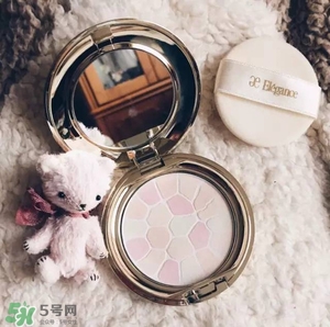 長(zhǎng)痘痘可以涂散粉嗎？痘痘肌可以用散粉嗎？