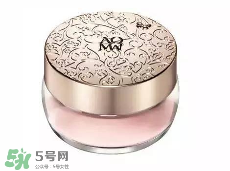 粉底液卡粉怎么辦？粉底液卡粉怎么補救？