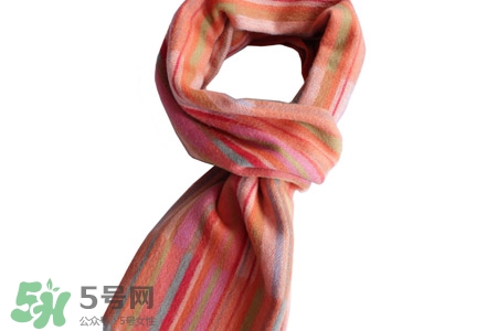 三月份能戴圍巾嗎？三月份戴圍巾熱嗎？