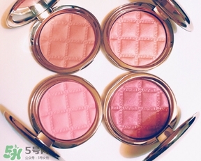 腮紅會(huì)脫妝嗎？腮紅脫妝怎么辦？