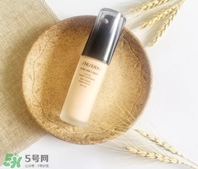 粉底液卡粉怎么辦？粉底液卡粉怎么補救？