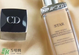 粉底液卡粉怎么辦？粉底液卡粉怎么補救？