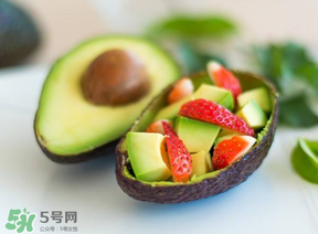 牛油果發(fā)苦是怎么回事？牛油果發(fā)苦可以吃嗎？