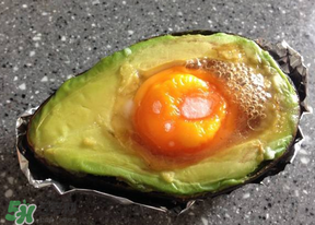 牛油果發(fā)苦是怎么回事？牛油果發(fā)苦可以吃嗎？