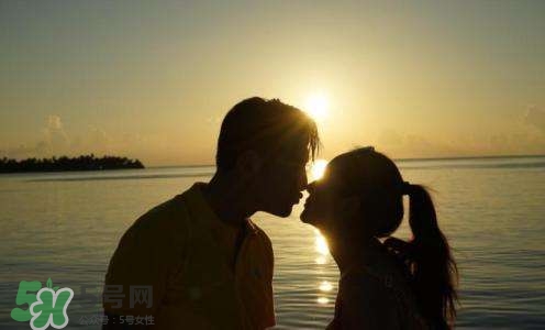 接吻看出男人是否愛你 接吻看出男人是否愛你