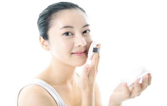 cc霜會脫妝嗎？cc霜脫妝怎么辦？