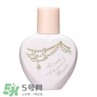 粉底液卡粉怎么辦？粉底液卡粉怎么補救？