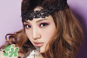 紫色腮紅適合什么口紅？紫色腮紅口紅搭配