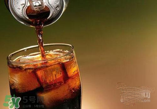 紅?？梢院涂蓸芬黄鸷葐?？紅牛和可樂一起喝的反應(yīng)