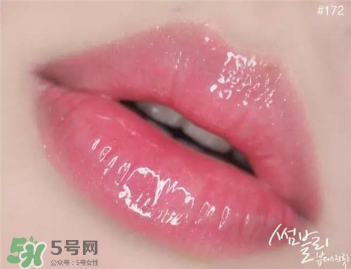 香奈兒2017新品唇釉172試色 香奈兒唇釉172試色圖 香奈兒2017新品唇釉172試色 香奈兒唇釉172試色圖