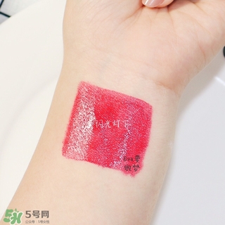 蜜桃色口紅是什么顏色？蜜桃色口紅試色