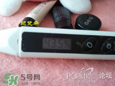 蘭蔻和紀(jì)梵希哪個(gè)好？蘭蔻和紀(jì)梵?？诩t哪個(gè)好？