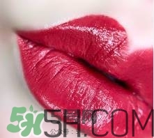 蘭蔻和雅詩蘭黛口紅哪個好？雅詩蘭黛和蘭蔻口紅對比