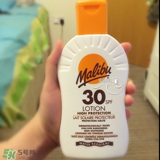 安耐曬防曬霜和瑪麗布防曬霜哪個(gè)好?有什么區(qū)別? 安耐曬防曬霜和瑪麗布防曬霜哪個(gè)好?有什么區(qū)別?