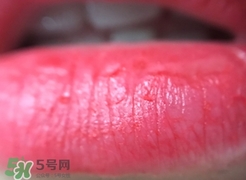 美康粉黛紅鸞心動唇釉怎么樣？美康粉黛氣墊唇釉好用嗎