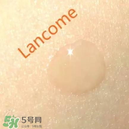 蘭蔻大眼精華和雅詩蘭黛小棕瓶哪個(gè)好？蘭蔻大眼精華和小棕瓶對(duì)比