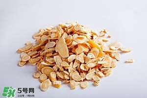 黃芪泡水喝的功效與副作用？黃芪有什么作用？