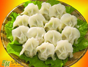 薺菜包餃子好吃嗎？薺菜包餃子根可以吃嗎？