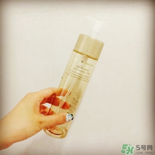 covermark傲麗卸妝油怎么用？covermark傲麗卸妝油使用方法