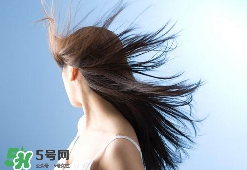 洗頭發(fā)掉頭發(fā)怎么辦？掉頭發(fā)應(yīng)該怎么做？